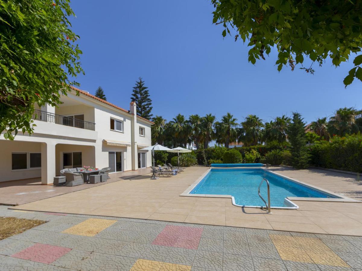 Meneou Seaside Mansion 7 Villa Larnaca Exterior photo
