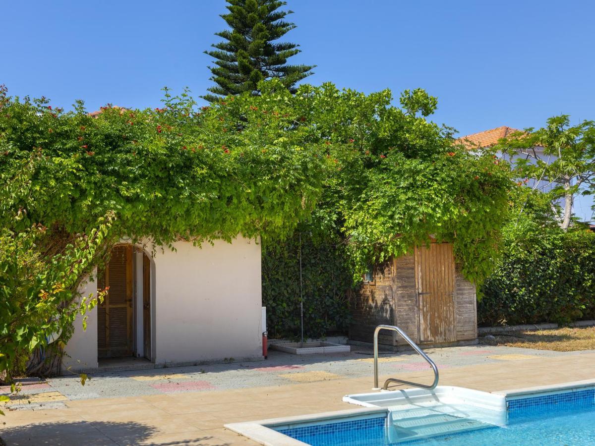 Meneou Seaside Mansion 7 Villa Larnaca Exterior photo