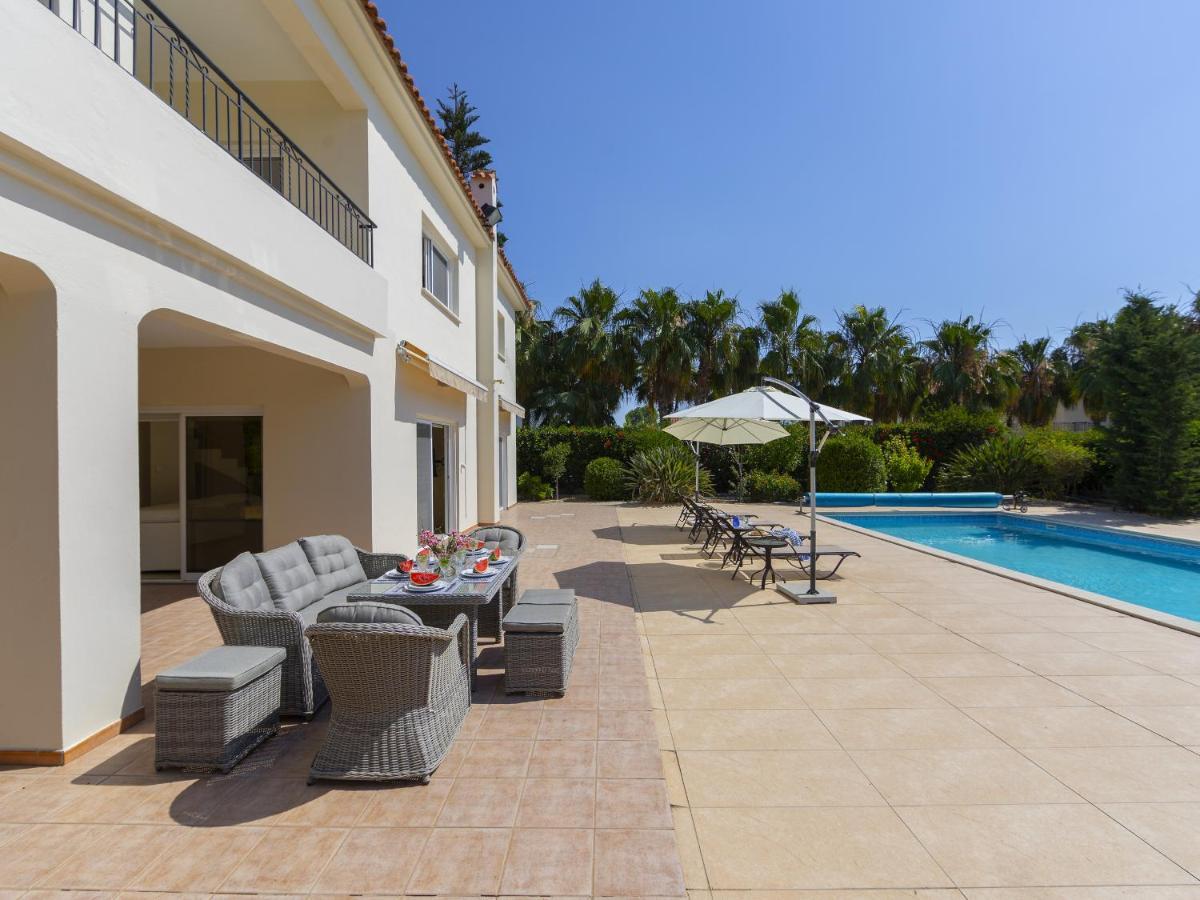 Meneou Seaside Mansion 7 Villa Larnaca Exterior photo