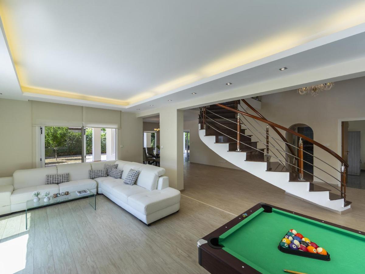 Meneou Seaside Mansion 7 Villa Larnaca Exterior photo